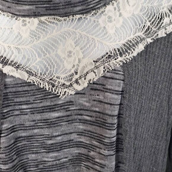 Jolt by Vanity Gray Cowl Neck Tunic Top M Lace Trim Long Sleeve Boho Sweater Shi - Picture 3 of 10